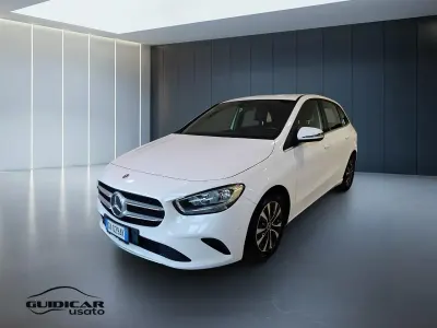 Usata Mercedes B180 116 CV (85 kW) 2022 Bianco Utilitaria
