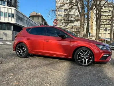Usado Seat Leon FR 150 HP (110 kW) 2018 Vermelho Citadino