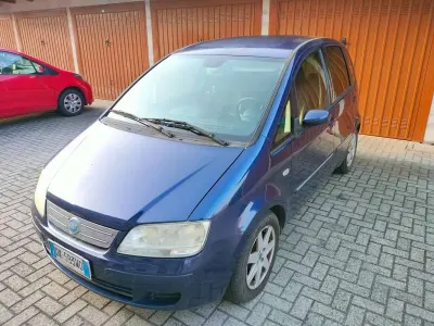 Usata Fiat Idea Active 90 CV (66 kW) 2007 Blu/azzurro Monovolume