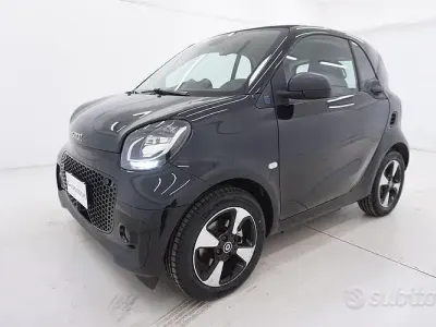 Gebraucht Smart ForTwo Coupé Passion 41 kW (56 PS) 2022 Schwarz Kleinwagen