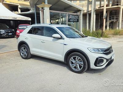 Usata VW T-Roc R-line 150 CV (110 kW) 2022 Beige SUV