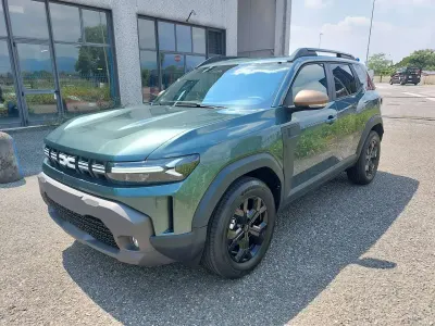 Nuova Dacia Duster Extreme 122 CV (89 kW) 2026 Verde oxide SUV