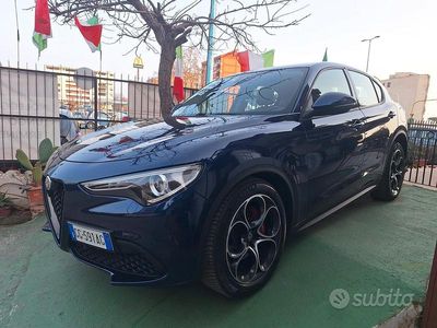 Usata Alfa Romeo Stelvio Sprint 190 CV (139 kW) 2021 Blu SUV