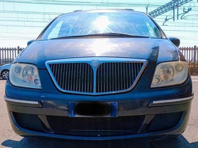 Usata Lancia Phedra 127 CV (93 kW) 2005 Marrone Monovolume