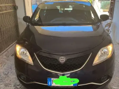 Usata Lancia Ypsilon