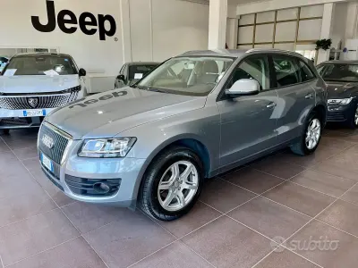 Usata Audi Q5 Advanced 170 CV (125 kW) 2010 Grigio SUV