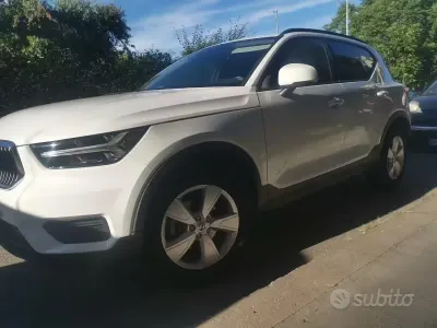 Usata Volvo XC40 150 CV (110 kW) 2019 Bianco SUV