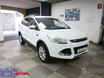 Usata Ford Kuga Titanium 120 CV (88 kW) 2016 Bianco SUV