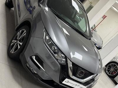 Usata Nissan Qashqai Tekna 130 CV (95 kW) 2017 Grigio SUV