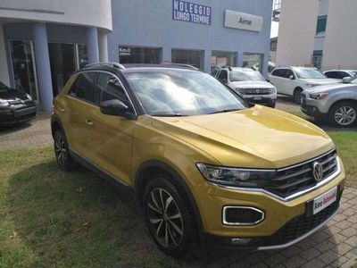 Usata VW T-Roc Style 150 CV (110 kW) 2019 Giallo metallizzato SUV