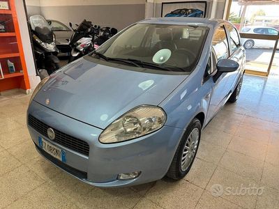 Usata Fiat Grande Punto Dynamic 65 CV (47 kW) 2006 Blu Utilitaria