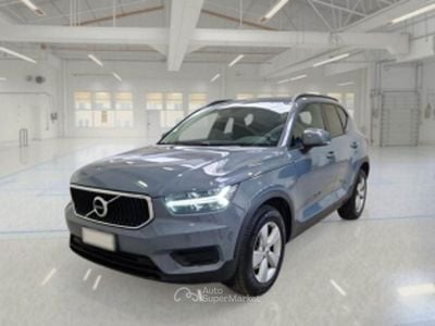 Usata Volvo XC40 163 CV (119 kW) 2022 Gray SUV