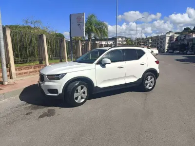 Usata Volvo XC40 150 CV (110 kW) 2020 Bianco SUV