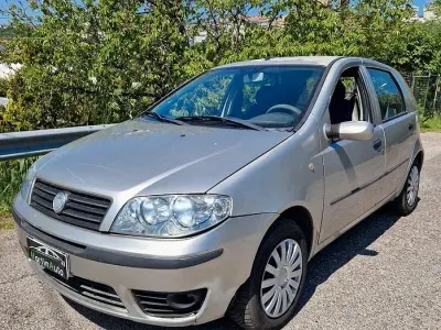 Brugt Fiat Punto 80 HK (58 kW) 2004 Grå Hatchback