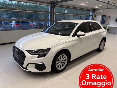 Gebraucht Audi A3 Business 116 PS (85 kW) 2021 Weiß Limousine