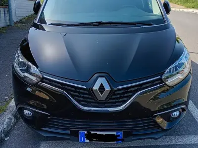 Usata Renault Scénic IV 110 CV (80 kW) 2018 Nero Monovolume
