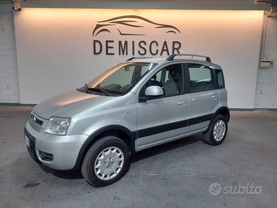 Usata Fiat Panda 4x4 59 CV (43 kW) 2010 Grigio Utilitaria