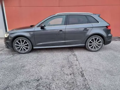 Usata Audi A3 Attraction 110 CV (80 kW) 2014 Berlina