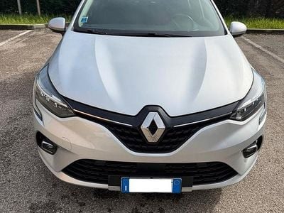 Usata Renault Clio V 91 CV (66 kW) 2022 Grigio Berlina