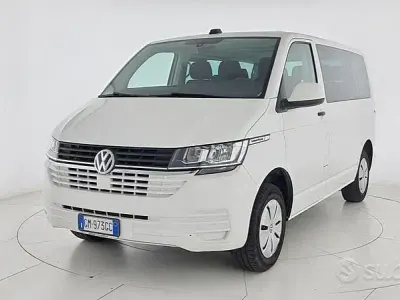 Occasion VW Caravelle Trendline 110 ch (80 kW) 2023 Blanc Van