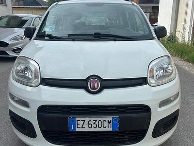 Occasion Fiat Panda Lounge 69 ch (50 kW) 2015 Blanc Citadine