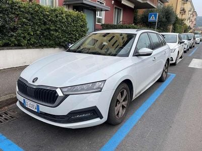Usata Skoda Octavia G-TEC Executive 131 CV (96 kW) 2021 Bianco Station wagon