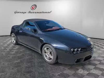 Usata Alfa Romeo Spider 185 CV (136 kW) 2007 Nero Cabrio