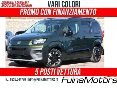 Nuova Fiat Doblò Trekking 131 CV (96 kW) 2026 Verde Monovolume