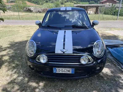 Usata Mini ONE 98 CV (72 kW) 2010 Utilitaria