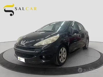 Usata Peugeot 207 90 CV (66 kW) 2007 Nero Berlina