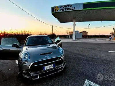Usata Mini Cooper S 170 CV (125 kW) 2017 Grigio Utilitaria