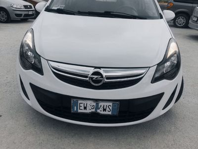 Usata Opel Corsa 90 CV (66 kW) 2014 Berlina