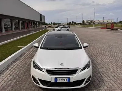 Usata Peugeot 308 SW Access 114 CV (83 kW) 2014 Station wagon