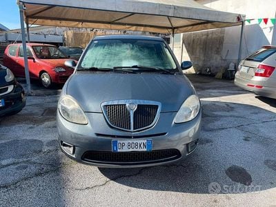 Usata Lancia Ypsilon 60 CV (44 kW) 2009 Grigio Utilitaria
