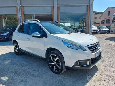 Usata Peugeot 2008 S 110 CV (80 kW) 2016 Bianco SUV