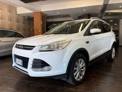 Usata Ford Kuga Titanium 150 CV (110 kW) 2015 Bianco SUV