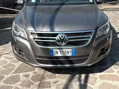 Usata VW Tiguan 200 CV (147 kW) 2008 Grigio SUV