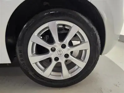Usata Opel Corsa Edition 75 CV (55 kW) 2023 Bianco Utilitaria