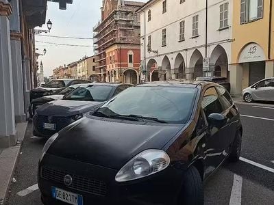 Usata Fiat Grande Punto 65 CV (47 kW) 2007 Nero Utilitaria