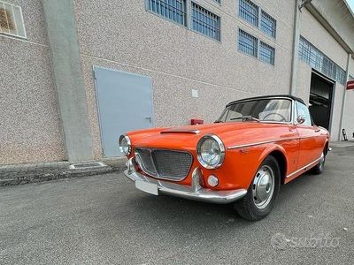 Usado Fiat 1200 60 HP (44 kW) 1960 Laranja Cabrios