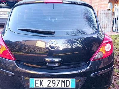 Usata Opel Corsa Edition 75 CV (55 kW) 2011 Utilitaria