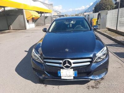 Usata Mercedes C200 Exclusive 184 CV (135 kW) 2017 Blu/azzurro Berlina