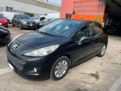 Usata Peugeot 207 68 CV (50 kW) 2010 Grigio Berlina