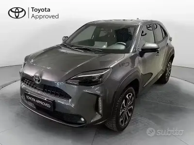 Käytetty Toyota Yaris Cross Trend 116 HP (85 kW) 2022 Harmaa Katumaasturi