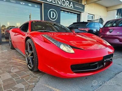 Usata Ferrari 458 570 CV (419 kW) 2012 Rosso Coupé