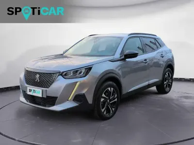Usata Peugeot 2008 Allure 101 CV (74 kW) 2022 Grigio SUV
