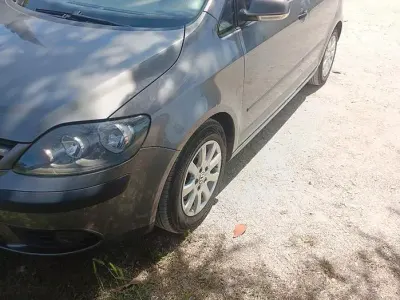 Usata VW Golf Plus Cross 102 CV (75 kW) 2007 Monovolume