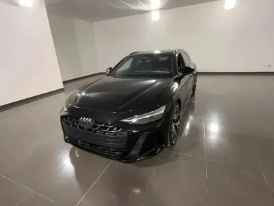 Nuova Audi A6 S-Line 204 CV (150 kW) 2025 Green midnight Station wagon