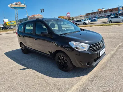 Usata Dacia Lodgy Essentiel 95 CV (69 kW) 2021 Grigio Monovolume