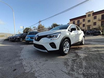 Usata Renault Captur Zen 91 CV (66 kW) 2022 Bianco SUV